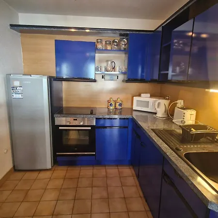 Apartament 2 Pieces Vue Avec Parking Proche - Fr-1-780-51 *