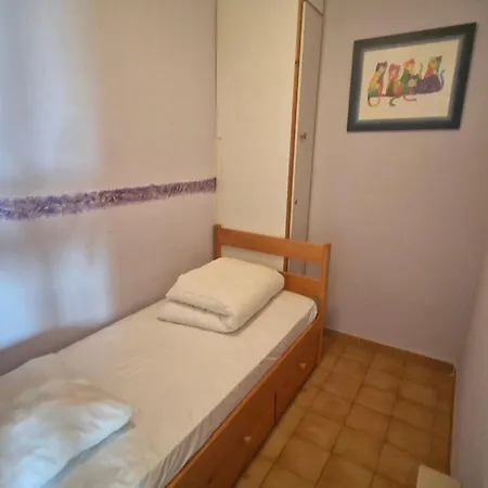 Apartament 2 Pieces Vue Avec Parking Proche - Fr-1-780-51